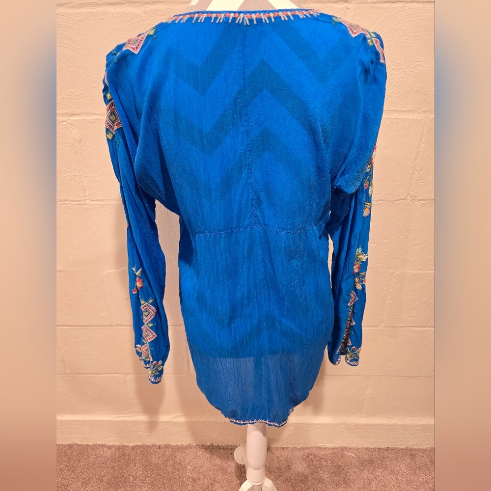 Johnny Was Vanessa Georgette Embroidered Flowy Tunic Top Blue Women's Sz Medium. - Picture 7 of 12